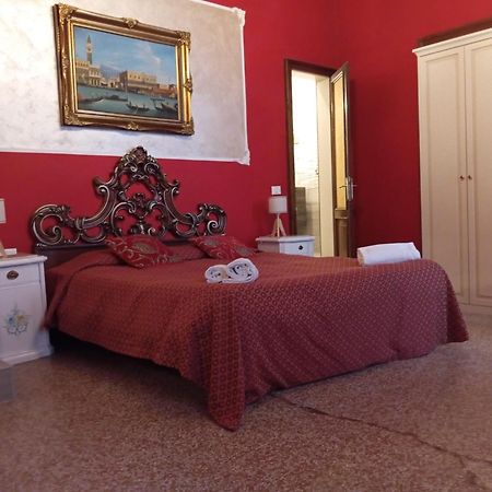 Palazzo Lion Morosini - Check In Presso Locanda Ai Santi Apostoli Венеція Екстер'єр фото