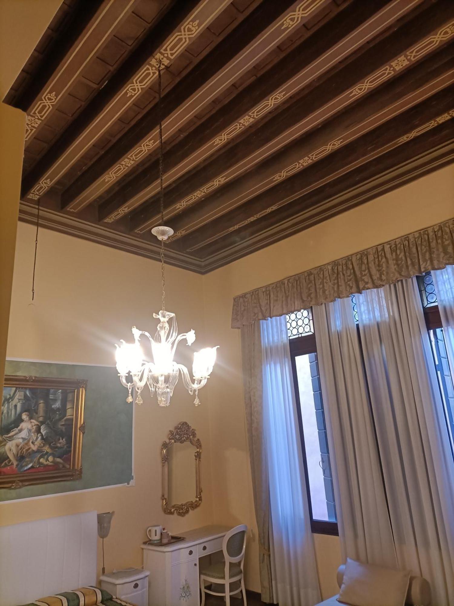 Palazzo Lion Morosini - Check In Presso Locanda Ai Santi Apostoli Венеція Екстер'єр фото