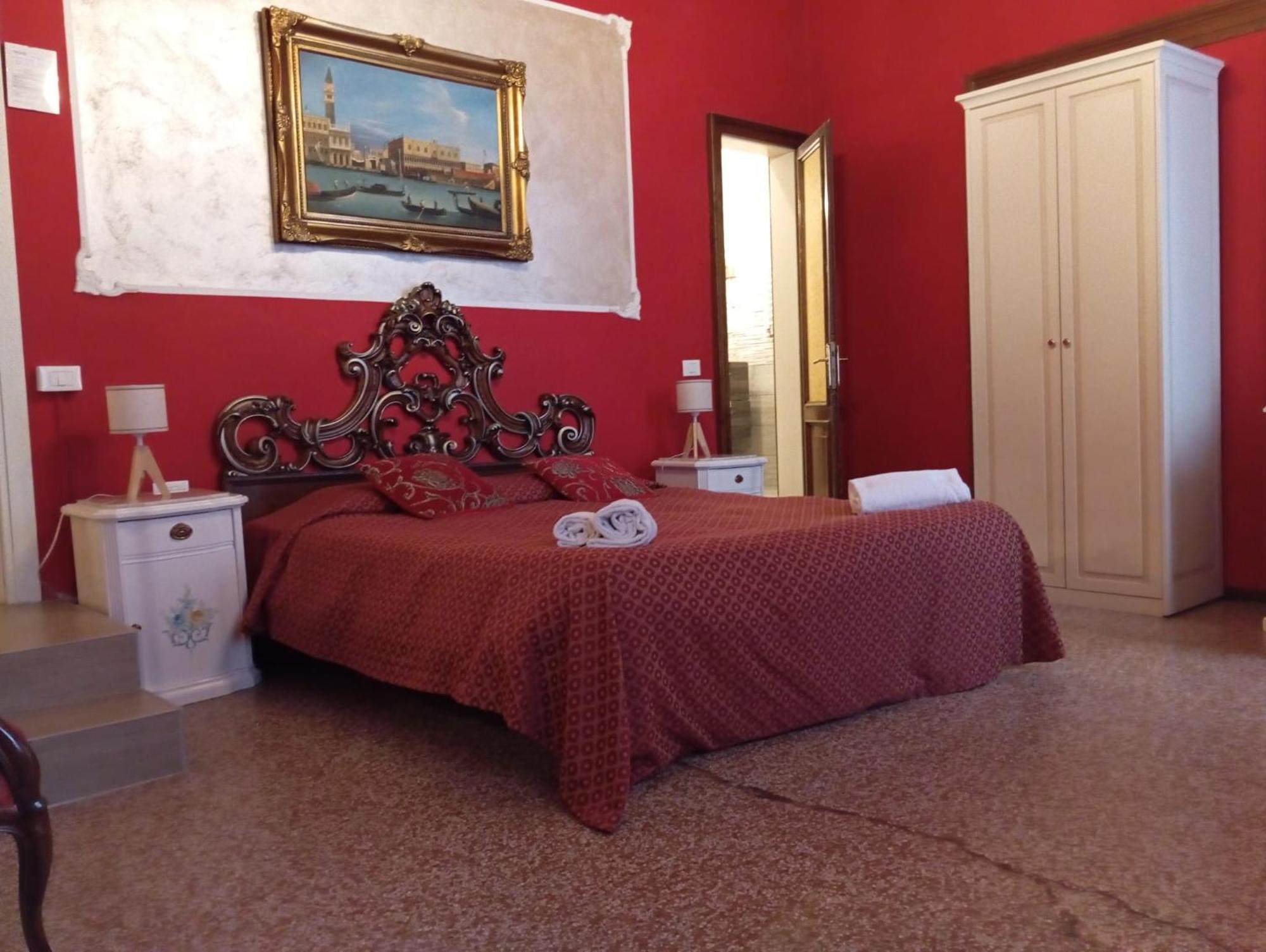 Palazzo Lion Morosini - Check In Presso Locanda Ai Santi Apostoli Венеція Екстер'єр фото